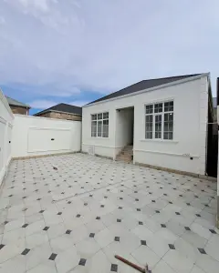 House with Garden, Villa For Sale