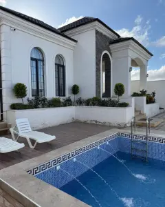 House with Garden, Villa For Rent