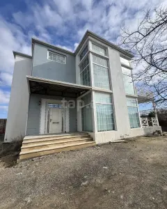 House with Garden, Villa For Sale