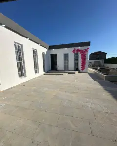 House with Garden, Villa For Sale
